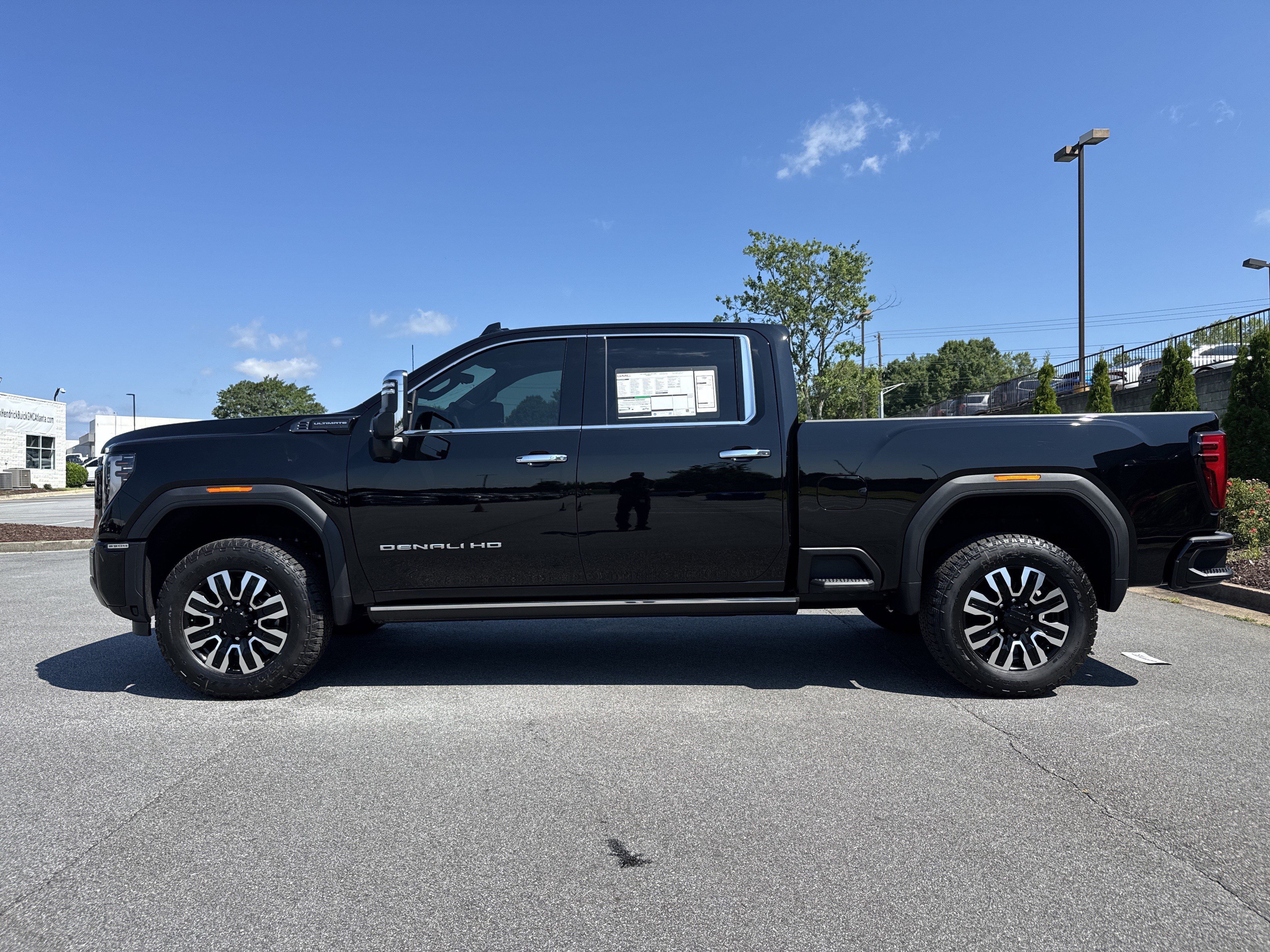 New 2026 GMC Sierra 2500 Denali Ultimate AWD/4WD image 7