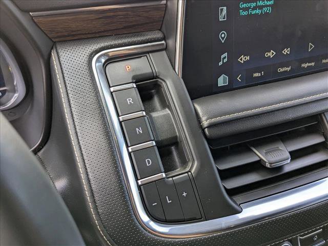 Used 2023 Chevrolet Tahoe Premier AWD/4WD image 12