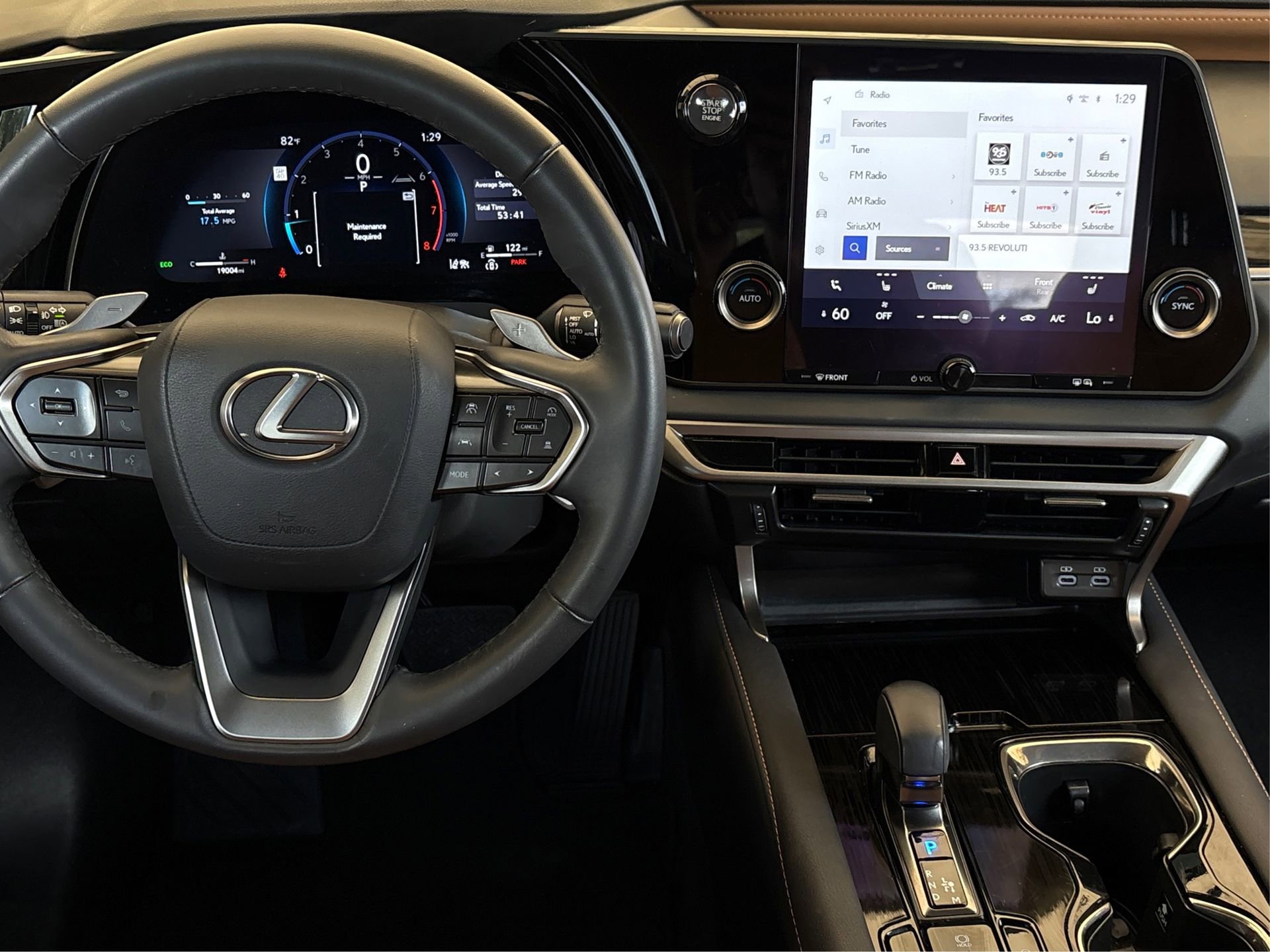 Used 2025 Lexus RX 350 FWD w/ Technology Package image 16