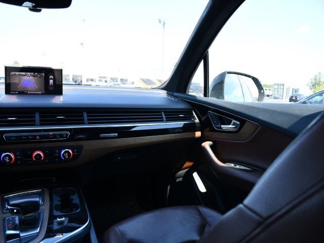 Used 2017 Audi Q7 2.0T Premium AWD/4WD image 22