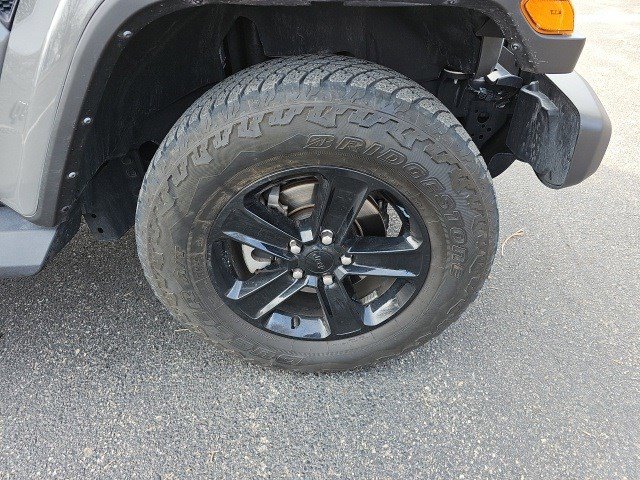 Used 2023 Jeep Wrangler Unlimited Sahara image 10