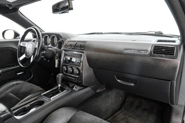 Used 2009 Dodge Challenger SRT8 w/ SRT Option Group II RWD image 10
