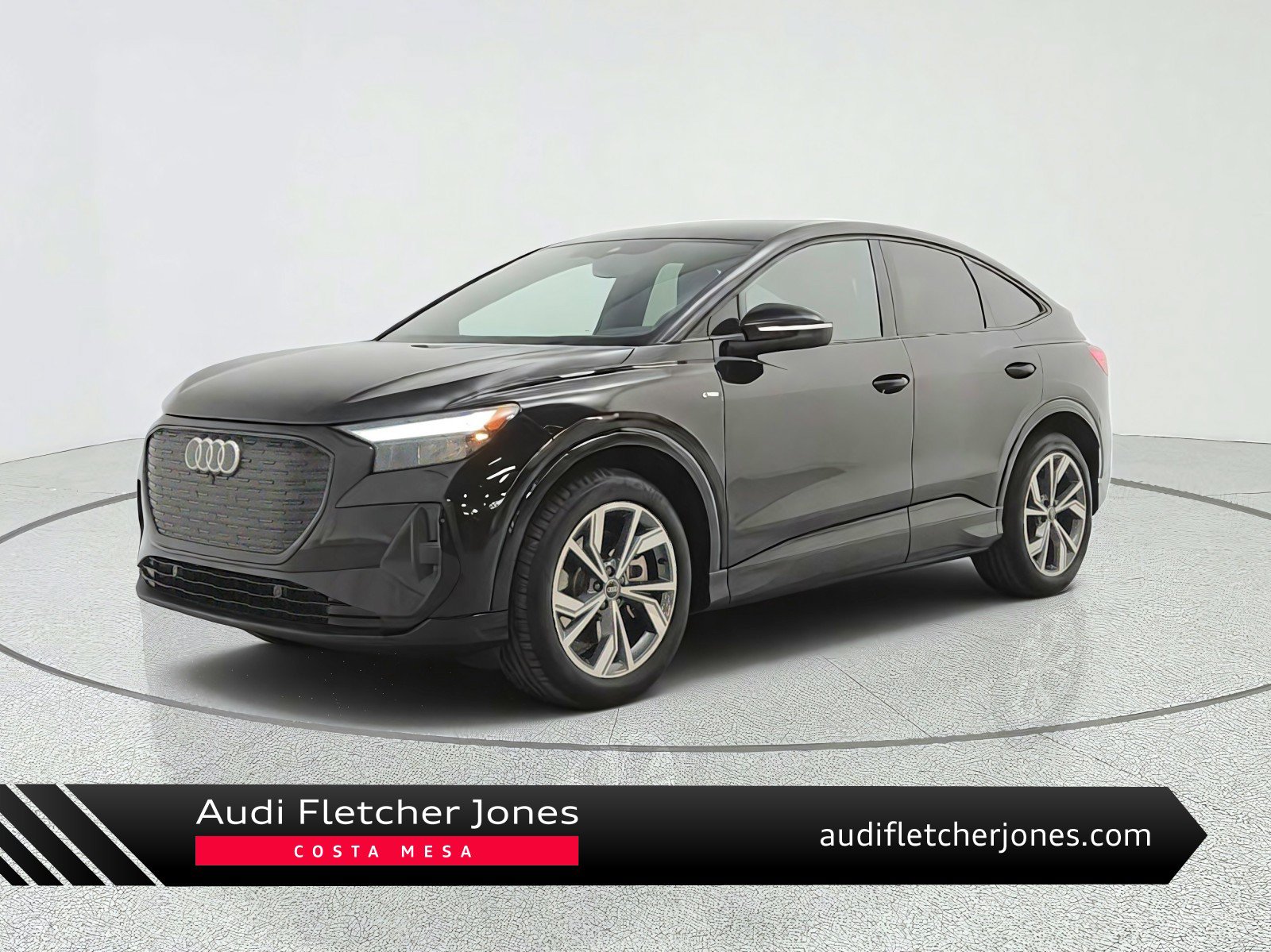 Used 2024 Audi Q4 e-tron Premium Plus w/ Premium Plus