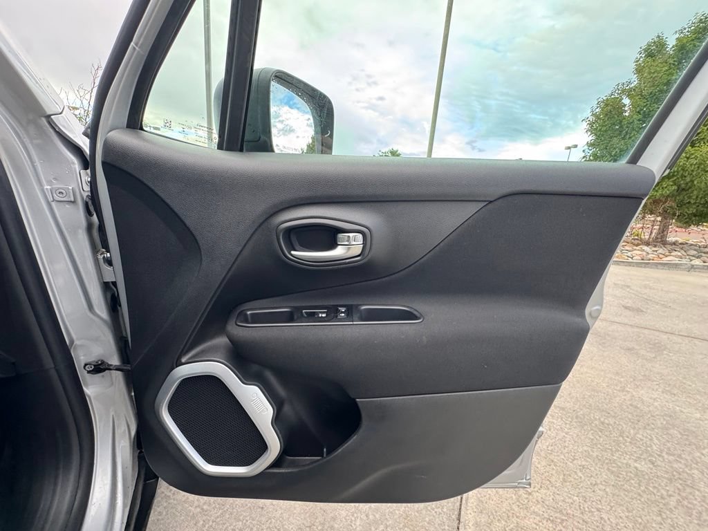 Used 2021 Jeep Renegade Sport AWD/4WD image 28