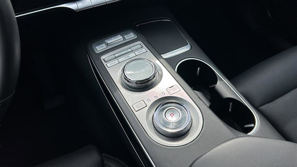 Used 2025 Genesis GV70 2.5T AWD/4WD image 25