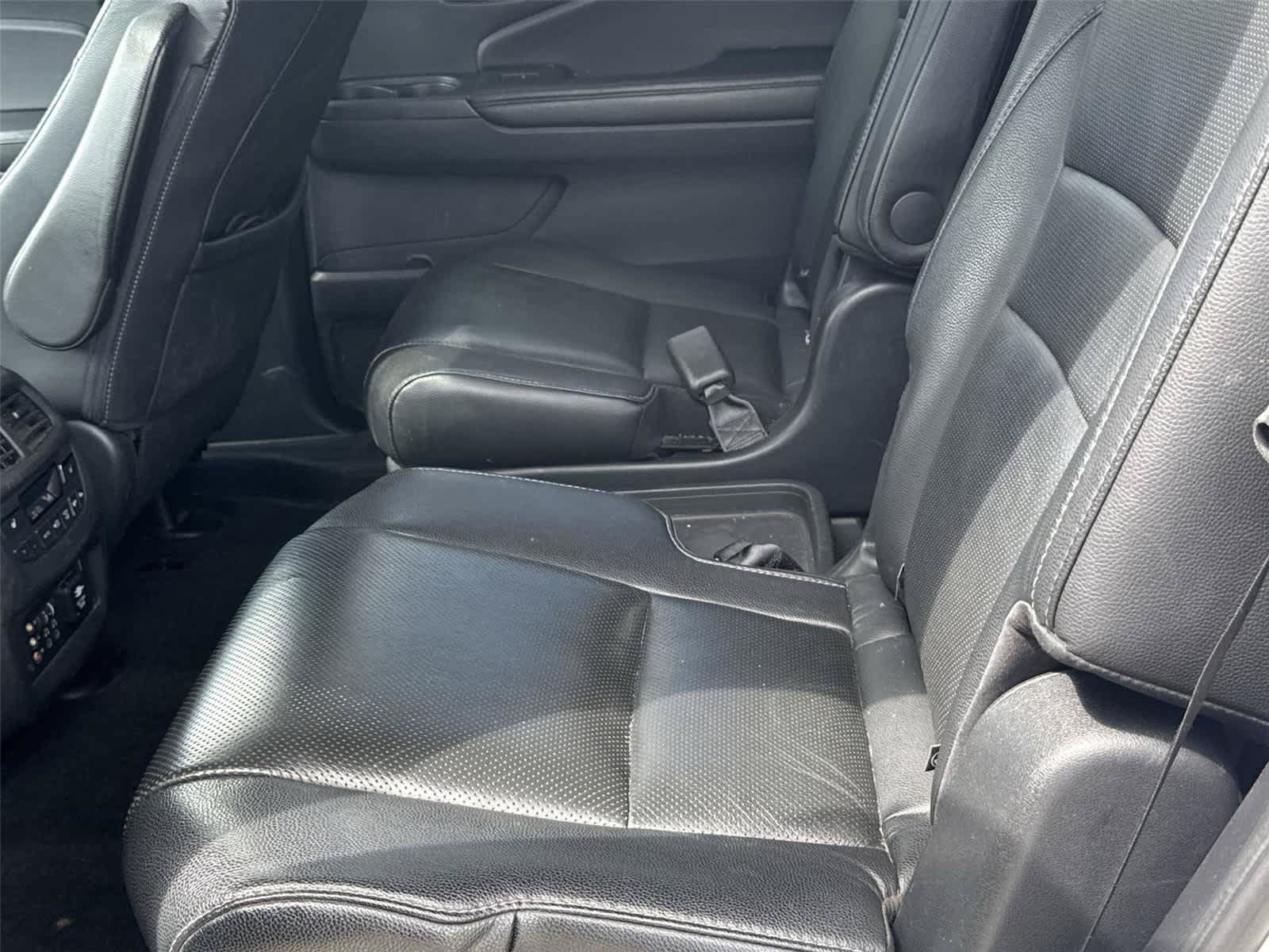 Used 2017 Honda Pilot Elite image 15