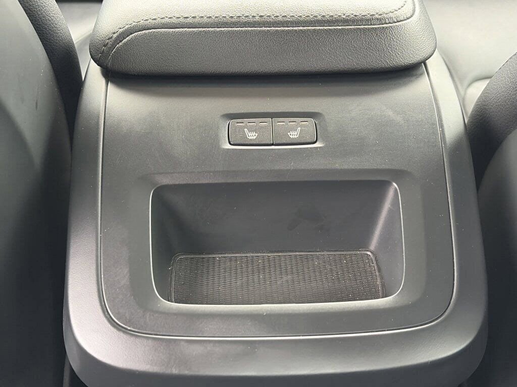 Used 2024 Volvo S60 B5 Core image 11