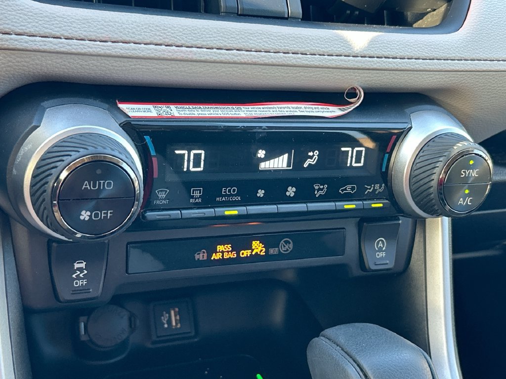 Used 2025 Toyota RAV4 XLE w/ Convenience Package FWD image 26