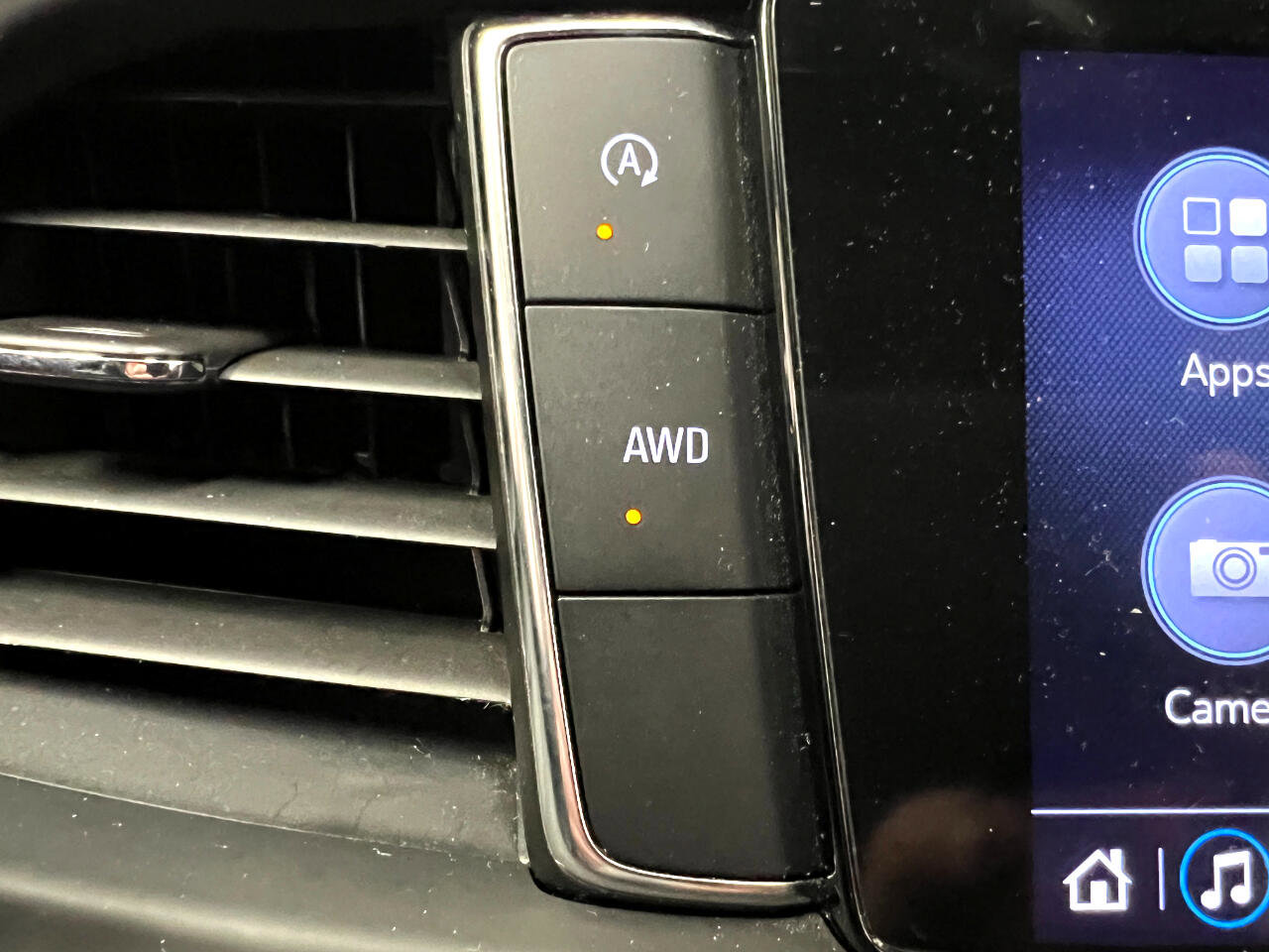 Used 2024 Buick Enclave Premium image 58