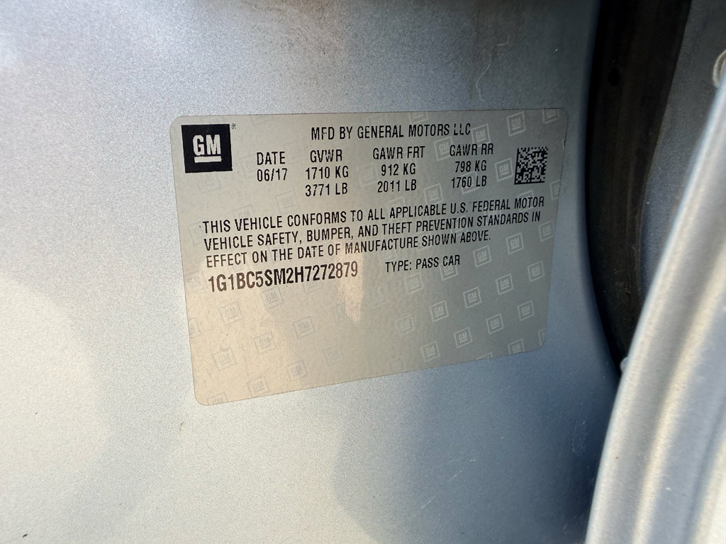 Used 2017 Chevrolet Cruze LS FWD image 30