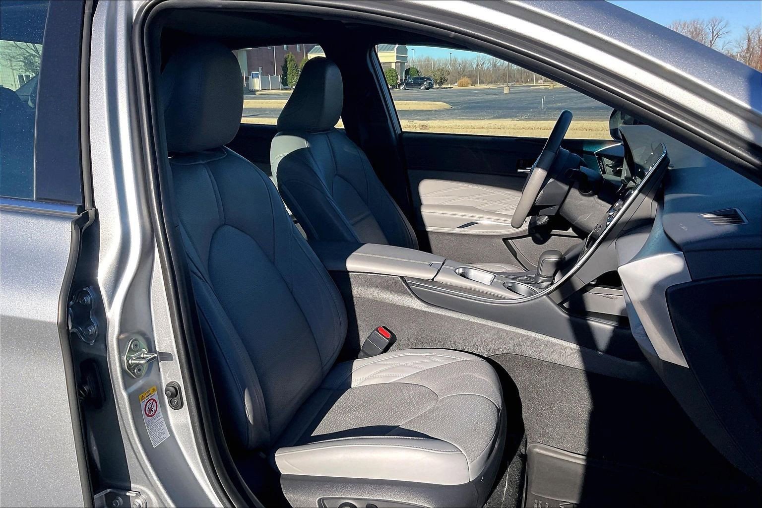 Used 2019 Toyota Avalon Limited w/ Advanced Safety Package image 8