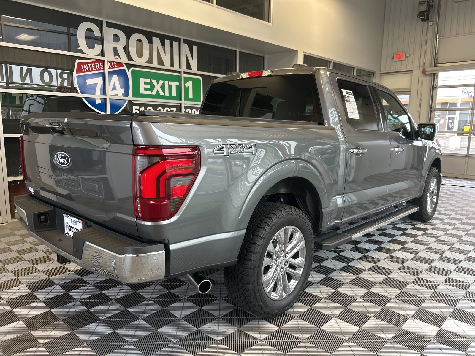 Used 2024 Ford F150 Lariat w/ Bed Utility Package image 6