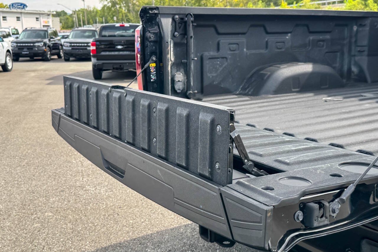 Used 2025 GMC Sierra 3500 Denali Ultimate AWD/4WD image 26