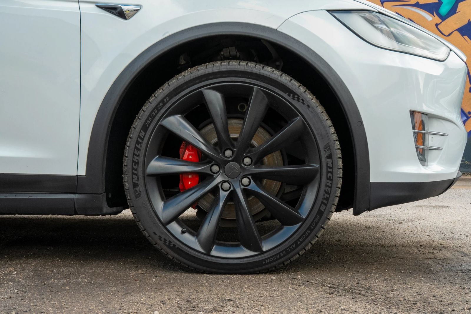 Used 2019 Tesla Model X Performance AWD/4WD image 16