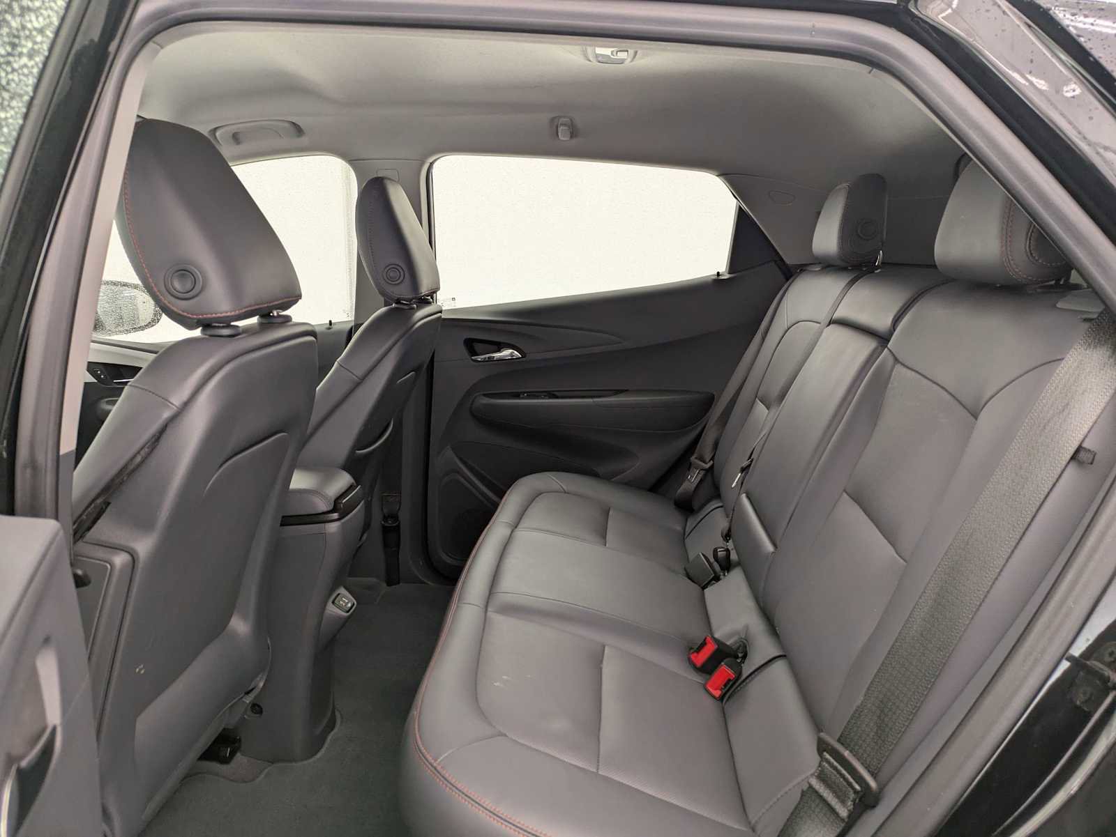 Used 2017 Chevrolet Bolt Premier w/ Driver Confidence II Package image 19