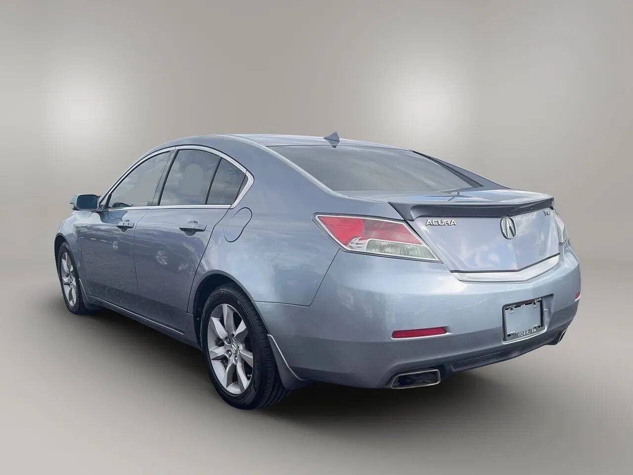 Used 2012 Acura TL w/ Technology Package FWD image 4