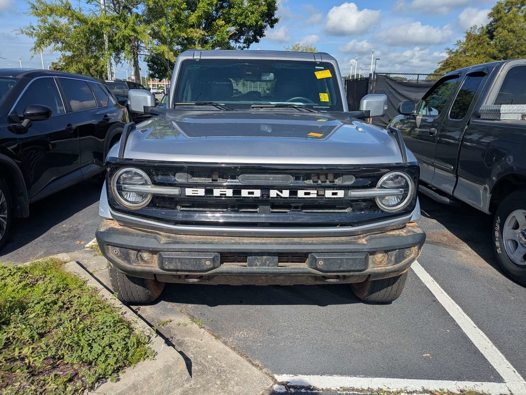 Used 2023 Ford Bronco Outer Banks AWD/4WD image 2