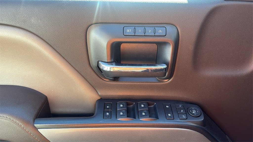 Used 2017 Chevrolet Silverado 1500 LTZ Z71 w/ LTZ Plus Package image 10