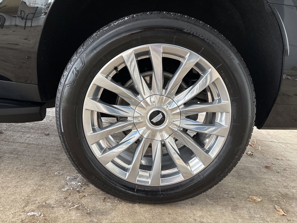 Used 2024 Cadillac Escalade ESV Premium Luxury image 52