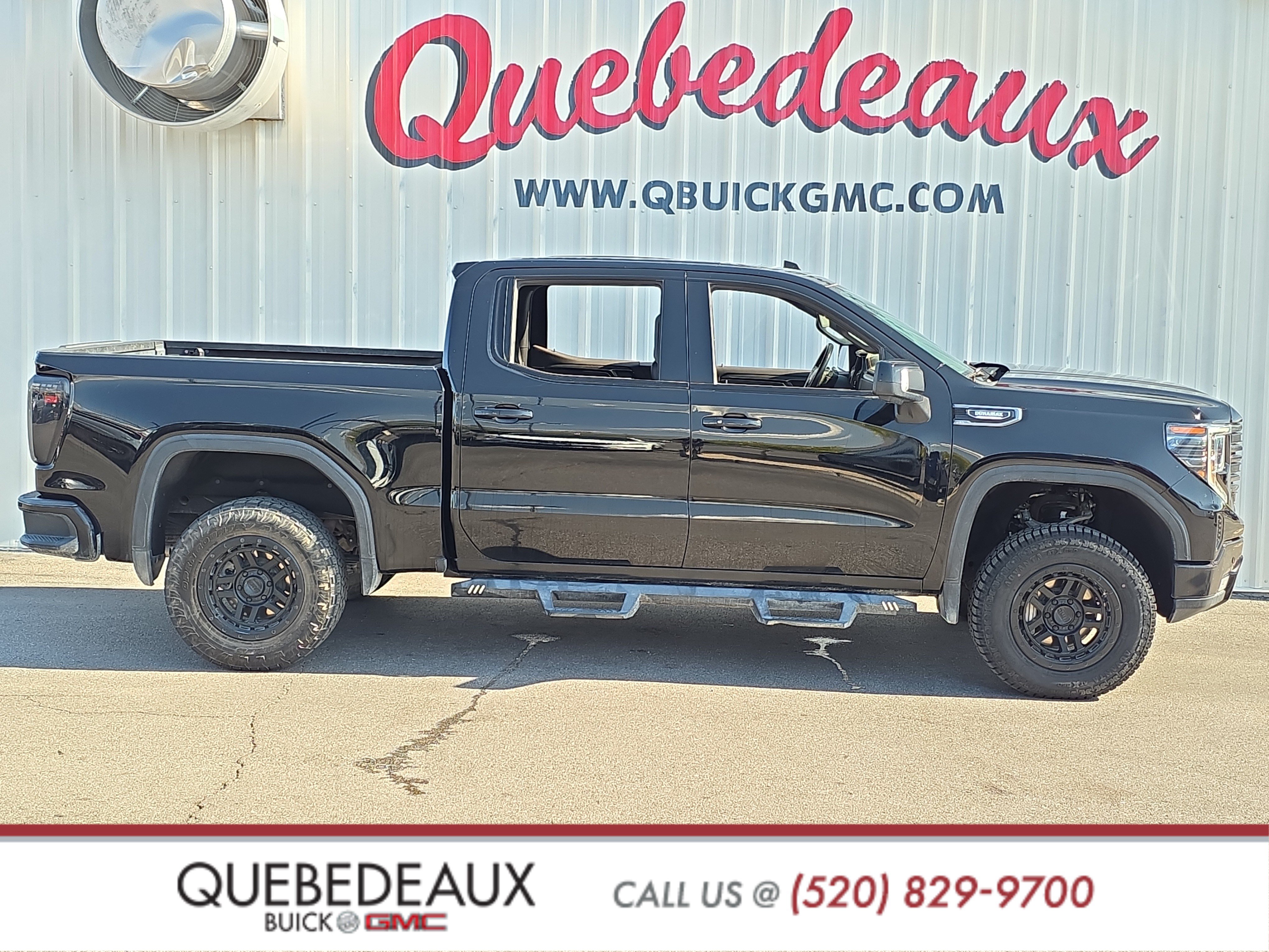 Used 2023 GMC Sierra 1500 AT4 w/ AT4 Premium Package AWD/4WD image 5