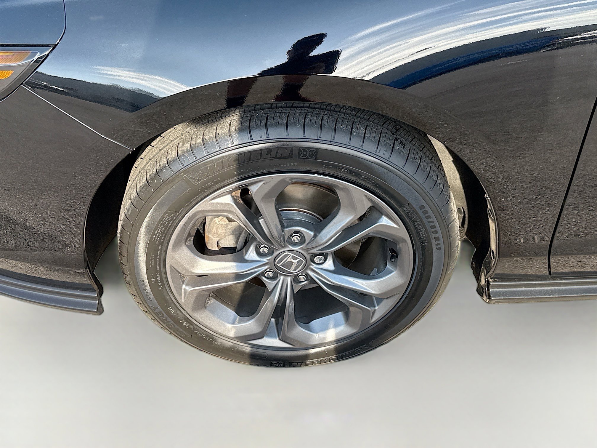 Used 2023 Honda Accord EX image 34