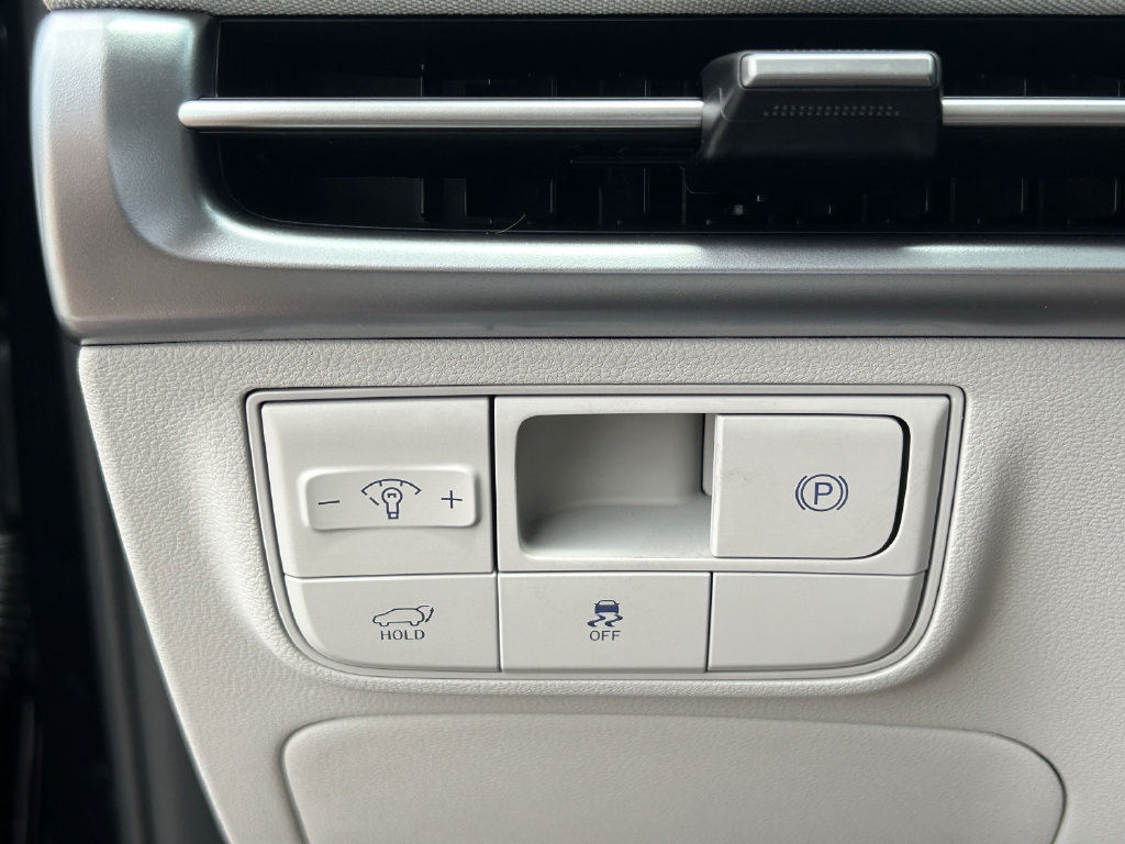 New 2026 Hyundai Tucson Limited FWD image 29