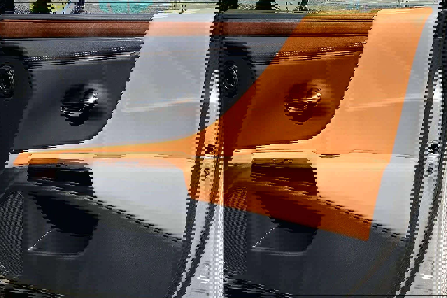 Used 2025 Lexus ES 350 w/ Premium Package image 27