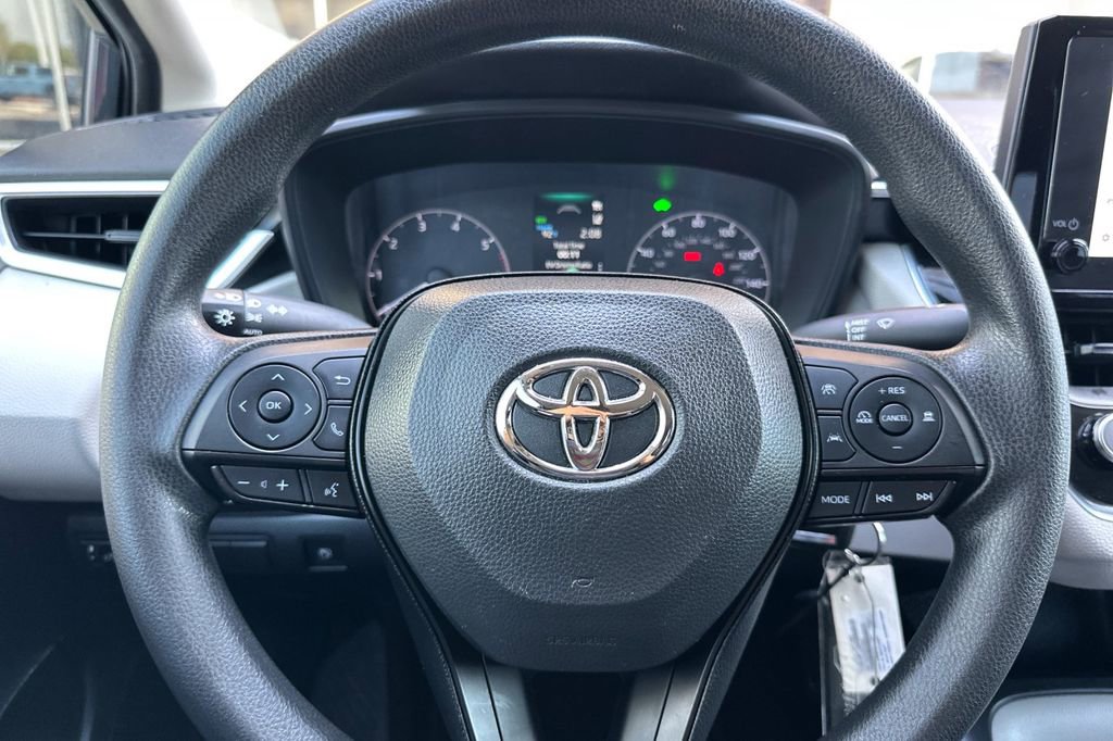 Used 2023 Toyota Corolla LE w/ Carpet Mat Package (TMS) image 23
