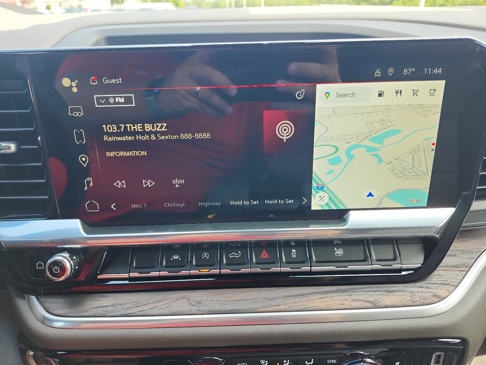 New 2026 GMC Sierra 1500 SLT image 13