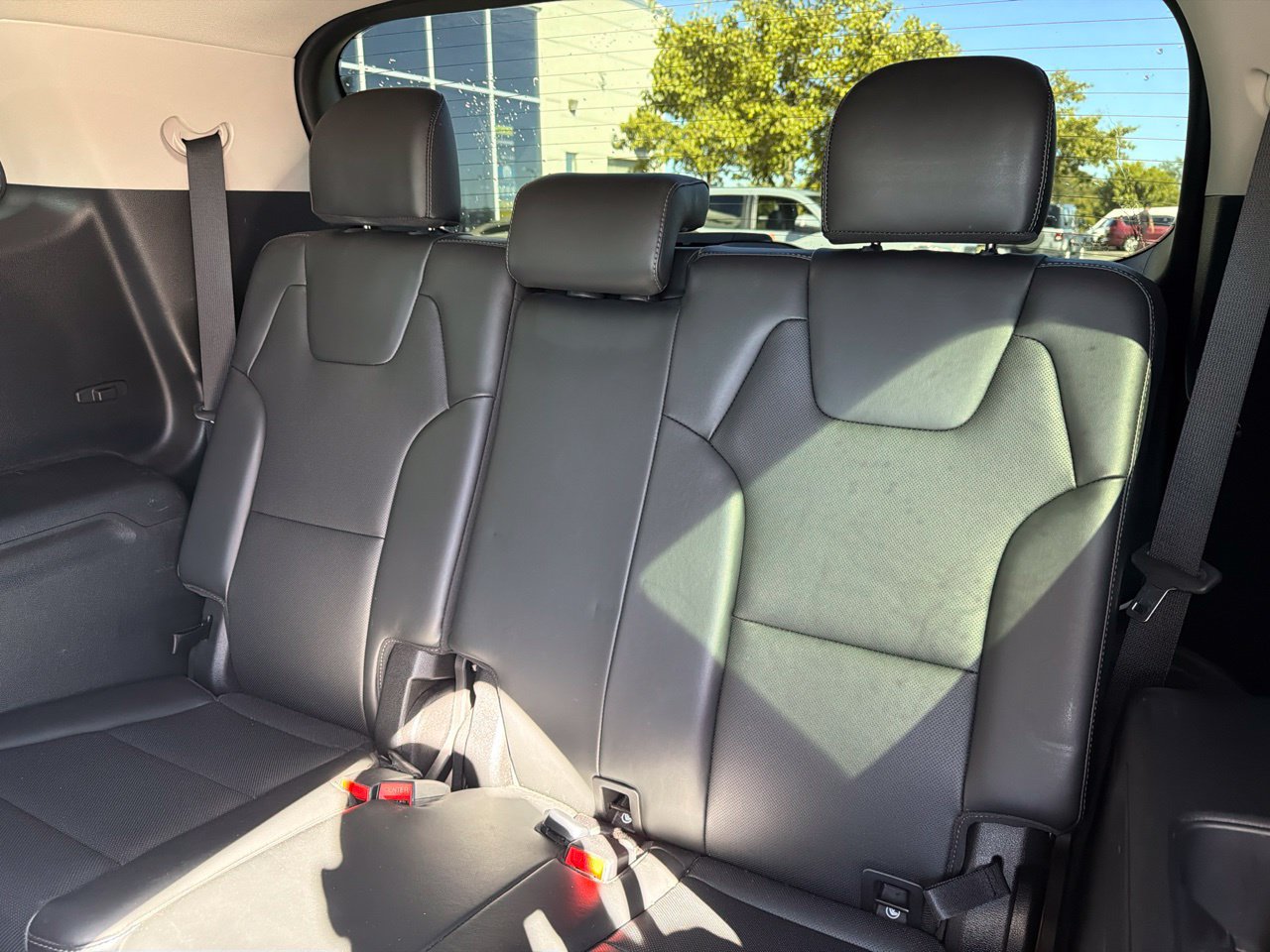 Used 2020 Kia Telluride LX AWD/4WD image 23