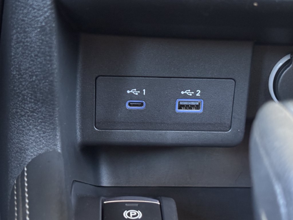 Used 2023 Nissan Kicks SV FWD image 16