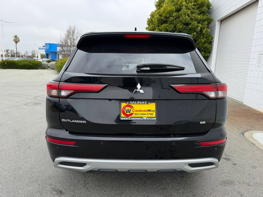 Used 2024 Mitsubishi Outlander SE FWD image 5