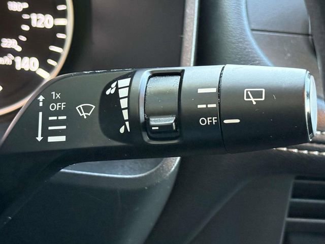 Used 2023 Nissan Rogue SV AWD/4WD image 21