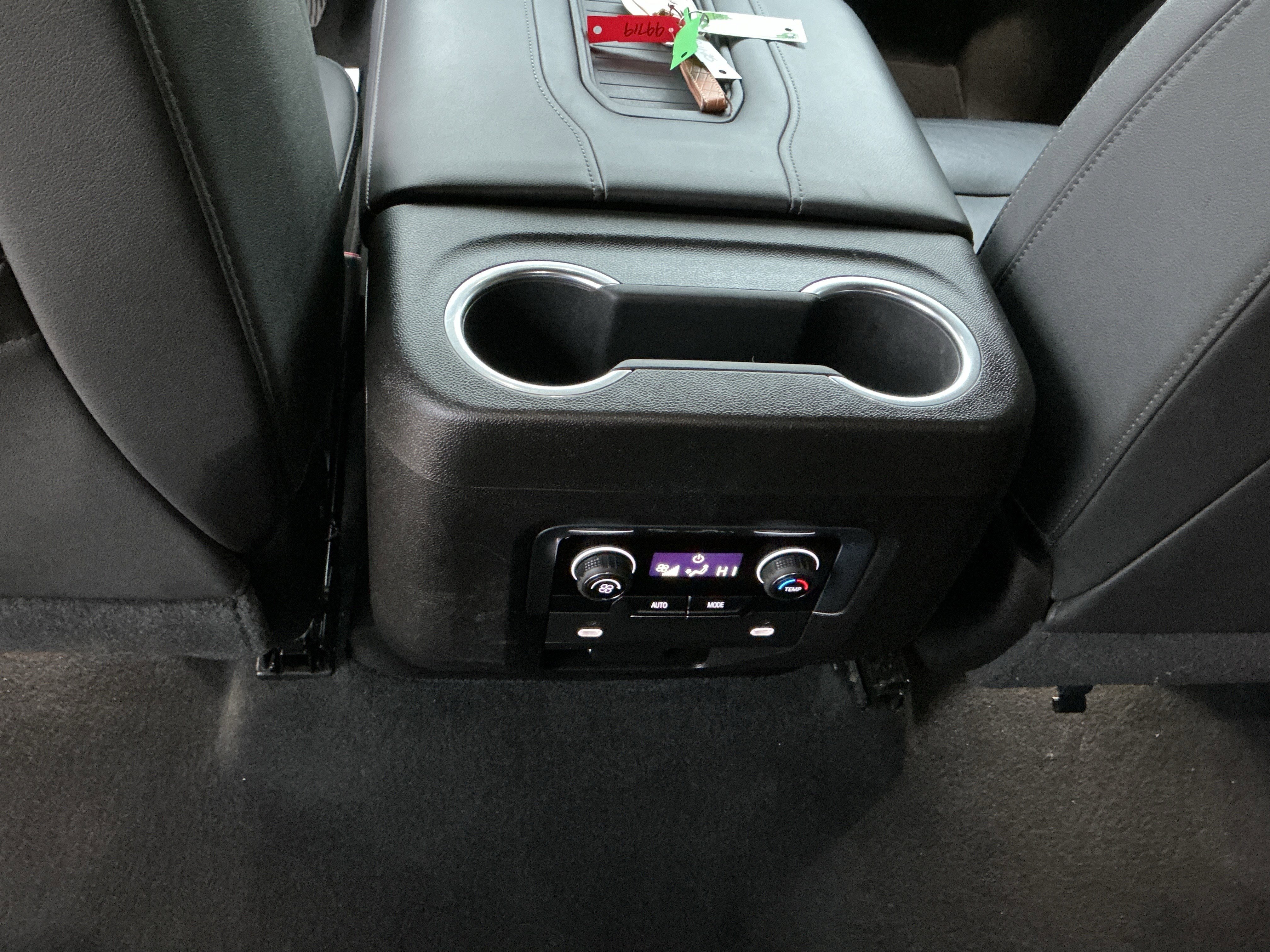 Used 2021 Chevrolet Tahoe LT image 28