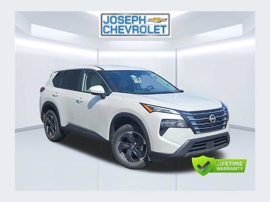 Used 2025 Nissan Rogue SV