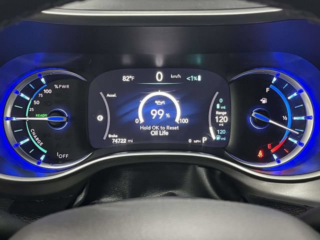 Used 2023 Chrysler Pacifica Touring-L FWD image 38