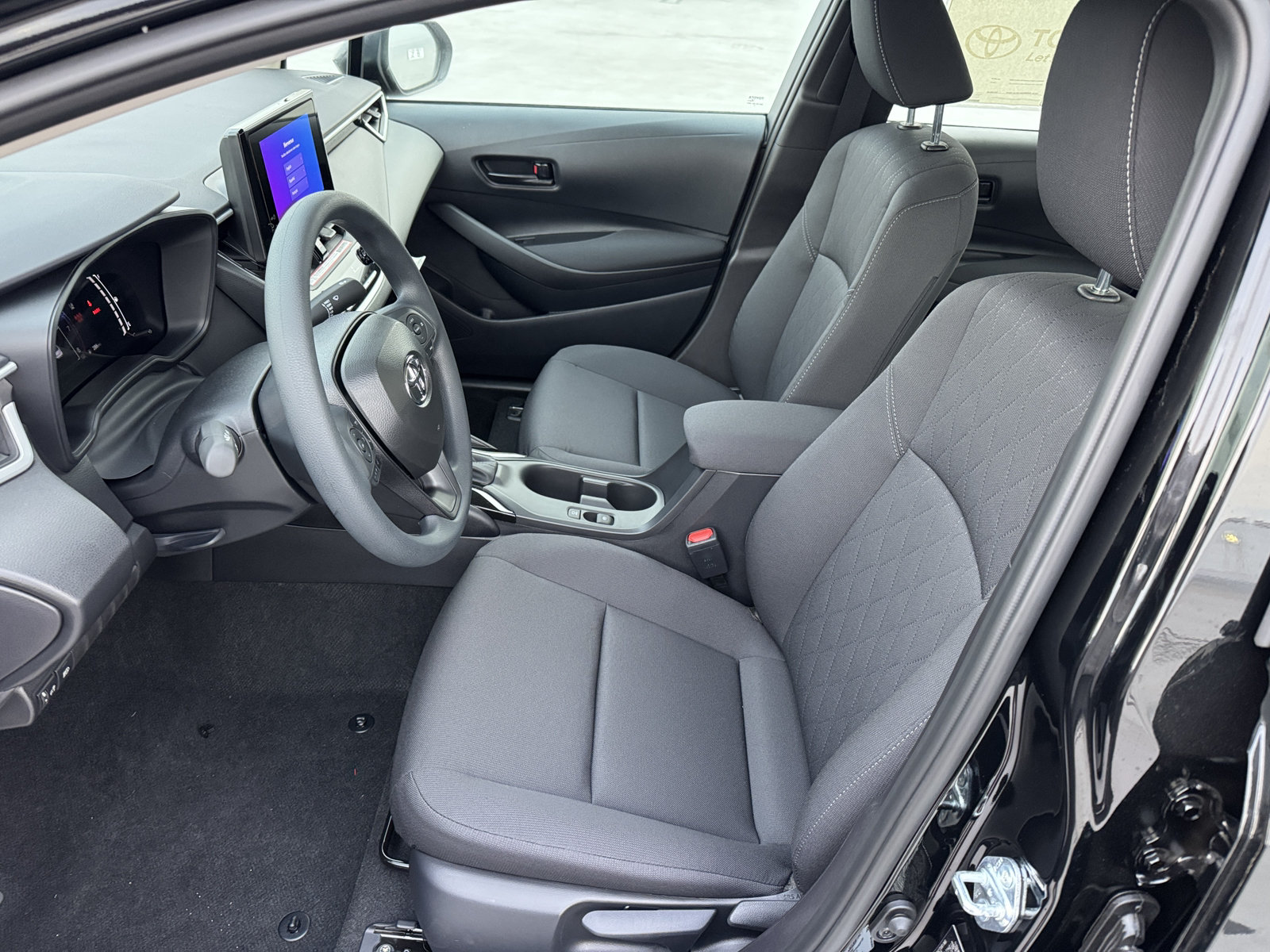 New 2027 Toyota Corolla LE FWD image 2
