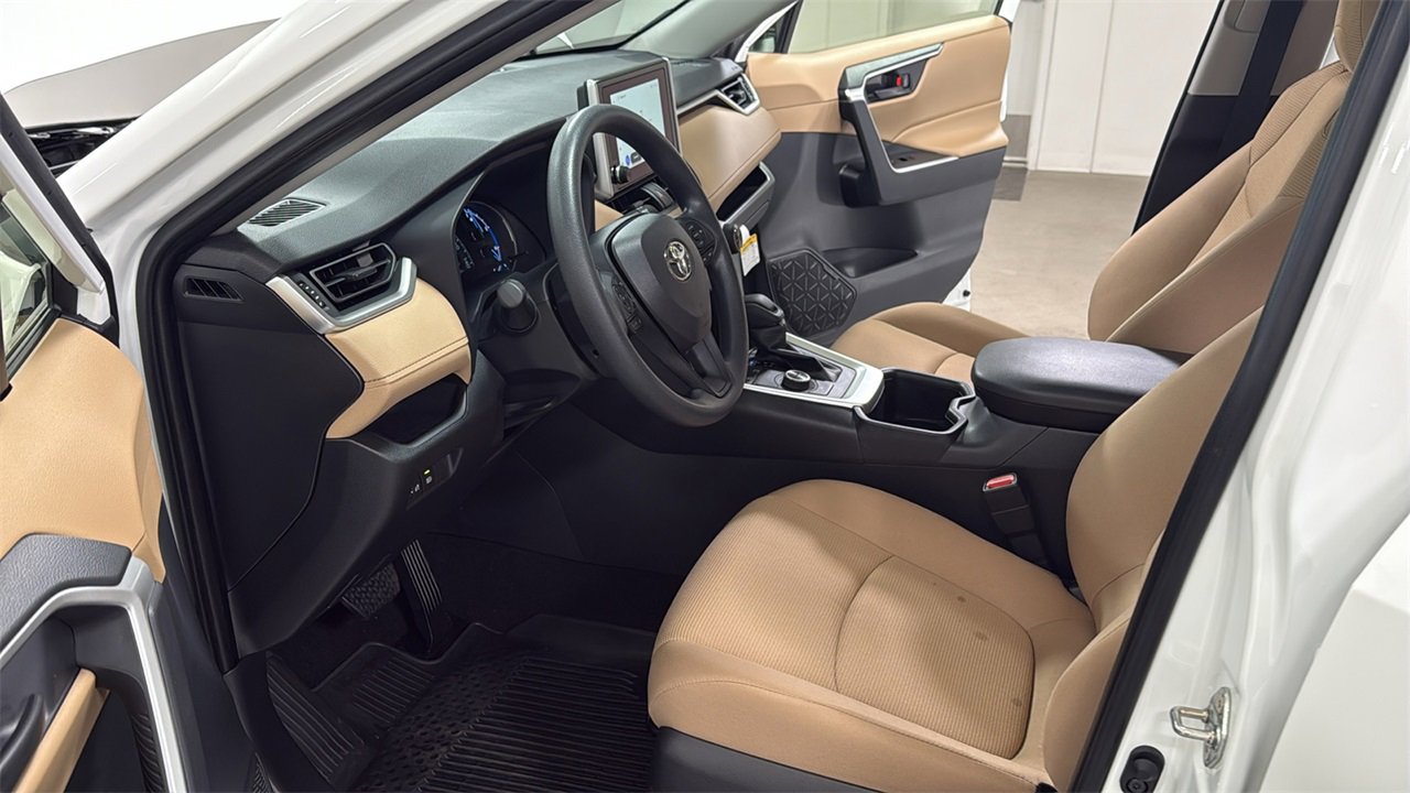 Certified 2025 Toyota RAV4 LE image 12