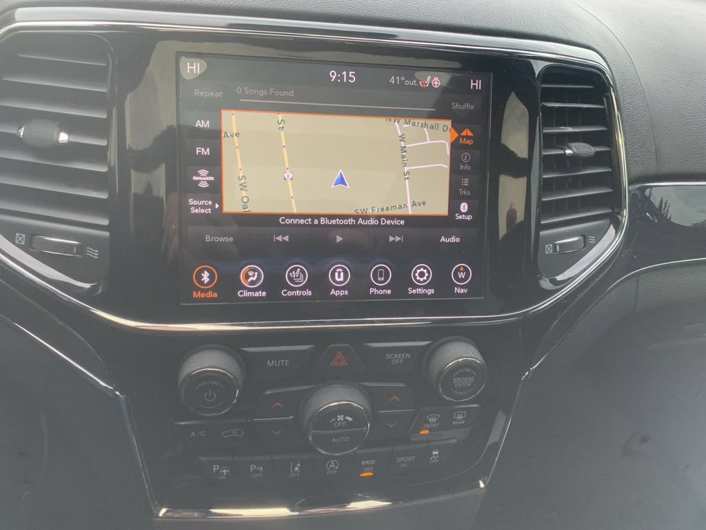 Used 2020 Jeep Grand Cherokee Overland image 18