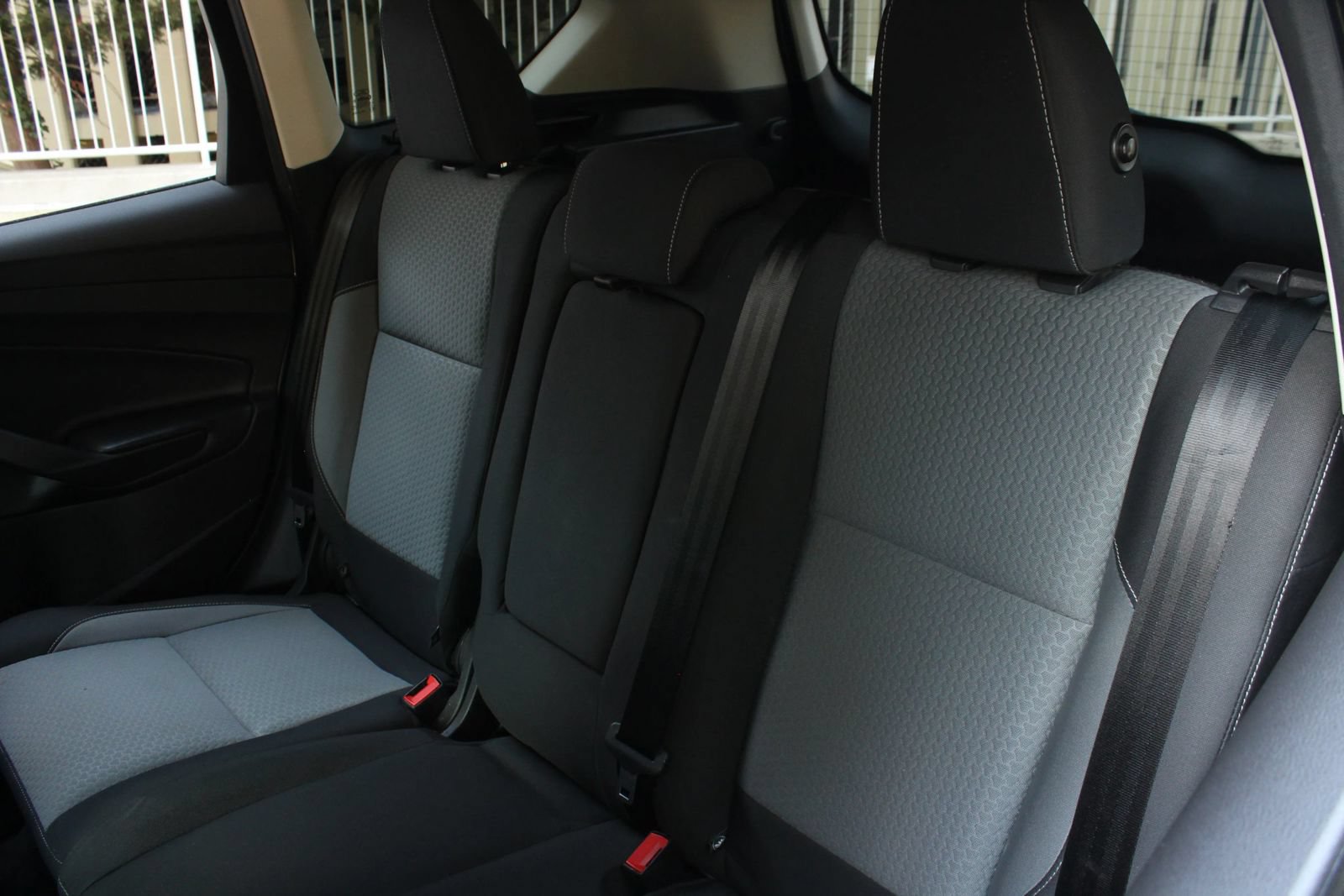 Used 2017 Ford Escape SE w/ SE Cold Weather Package FWD image 18