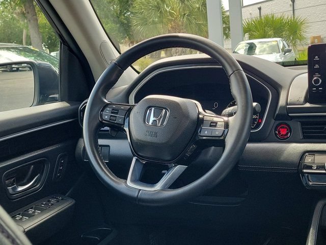Certified 2025 Honda Pilot Touring image 3