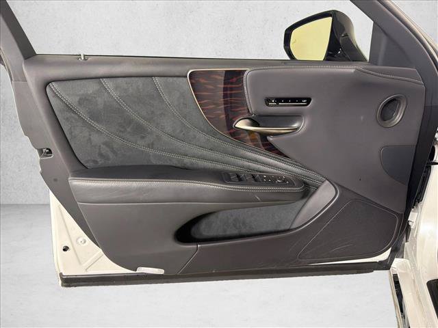 Used 2022 Lexus LS 500 w/ Interior Upgrade Package RWD image 12