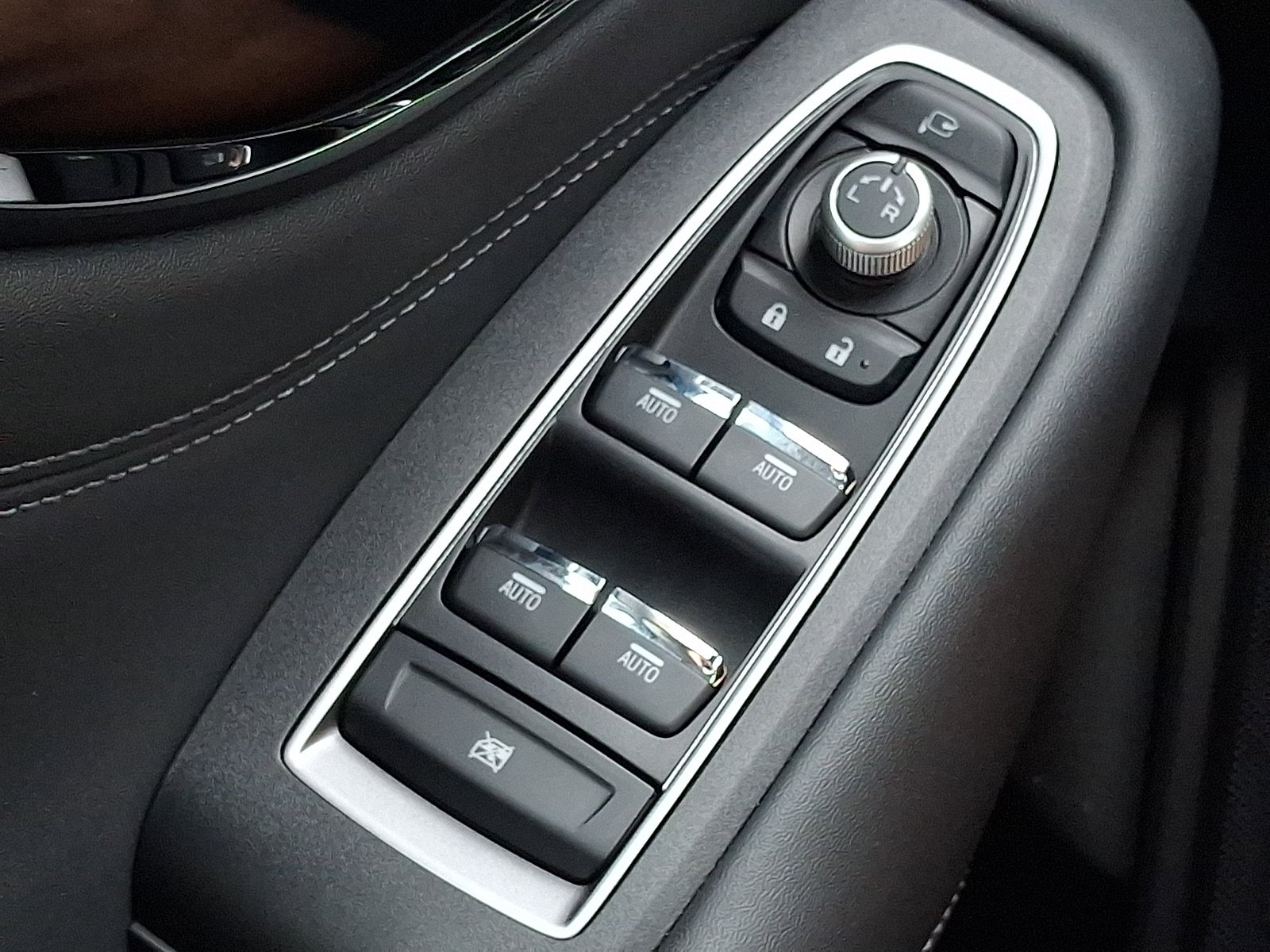 Used 2023 Subaru Outback Touring XT AWD/4WD image 25
