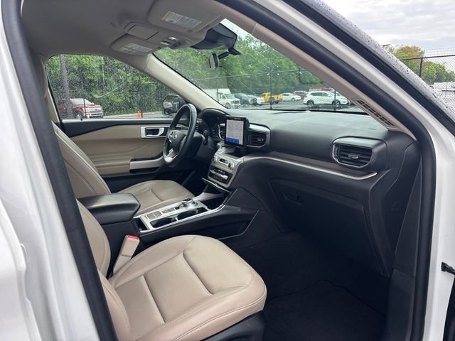 Certified 2023 Ford Explorer XLT w/ Equipment Group 202A RWD image 8