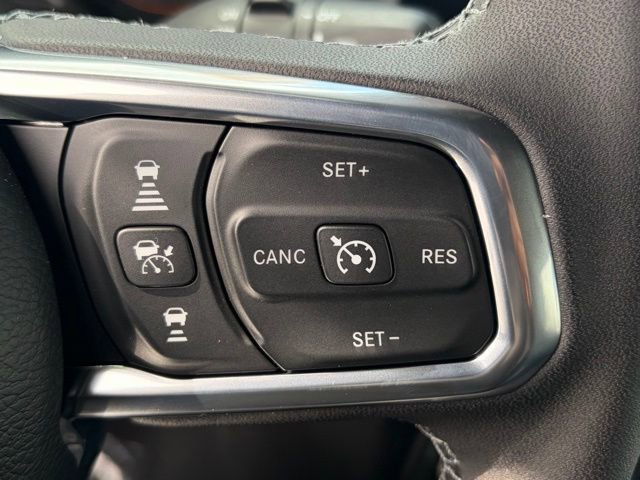 New 2026 Jeep Wrangler Unlimited Sahara AWD/4WD image 18