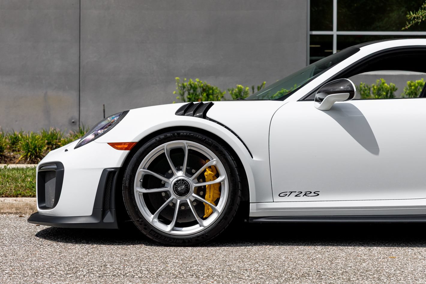Used 2018 Porsche 911 GT2 RS w/ Weissach Package RWD image 29