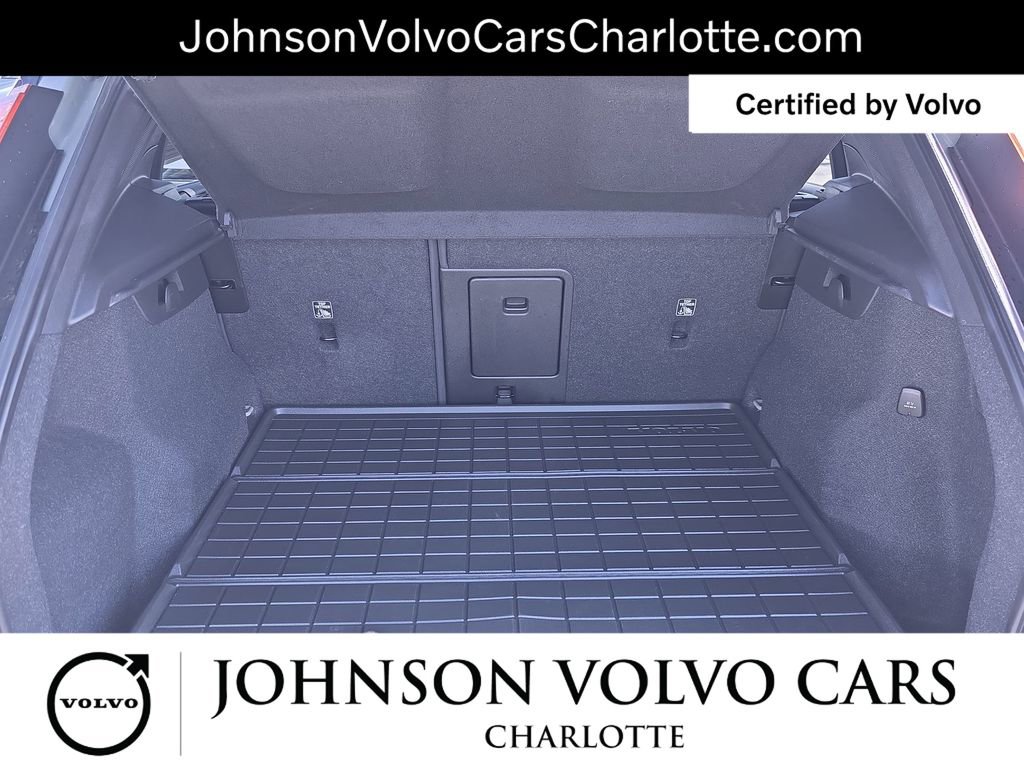 Used 2023 Volvo XC40 Recharge Ultimate w/ Protection Package Premier image 12