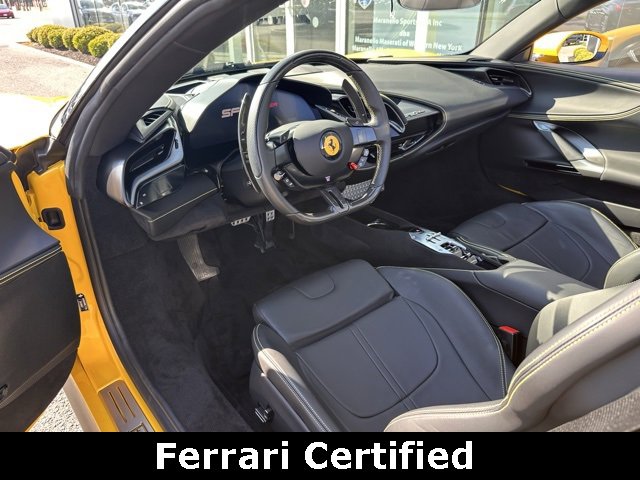 Used 2022 Ferrari SF90 Spider image 20
