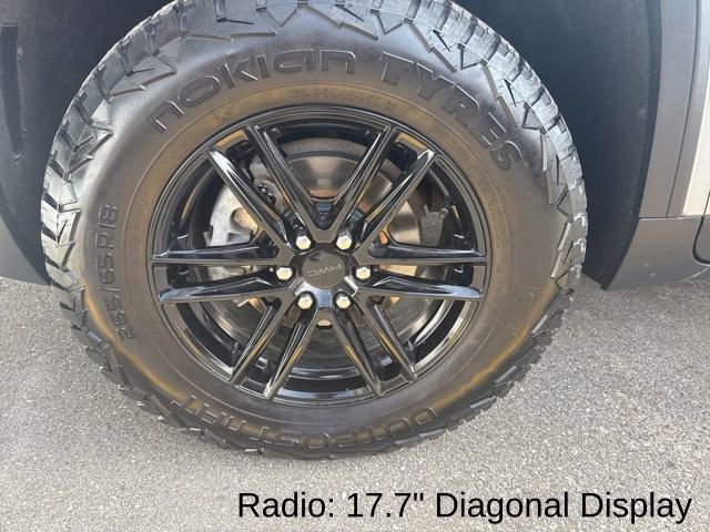 Used 2024 Chevrolet Traverse Z71 image 22