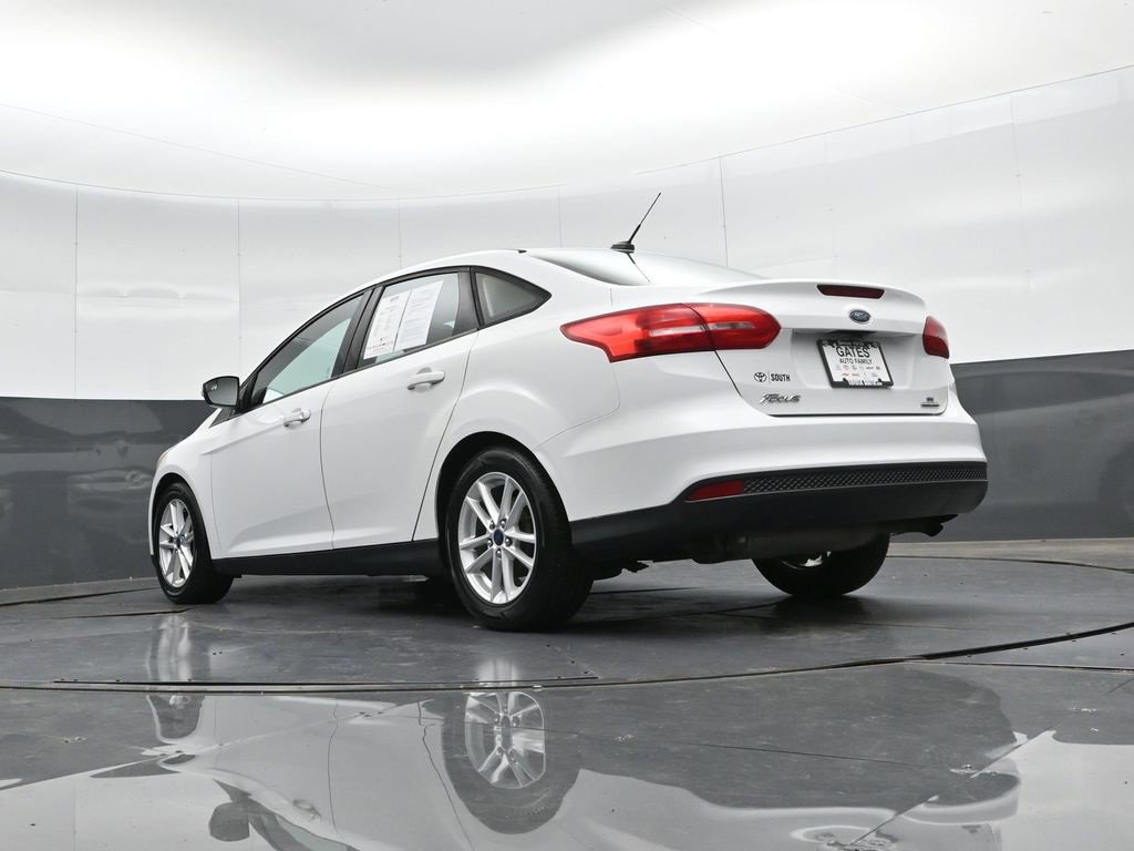 Used 2015 Ford Focus SE image 37